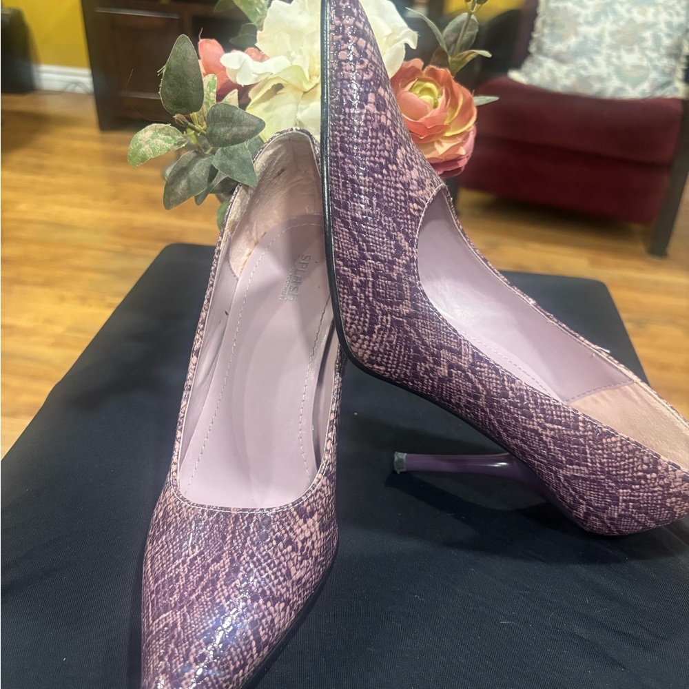 Splash Purple Textured Women's Heels